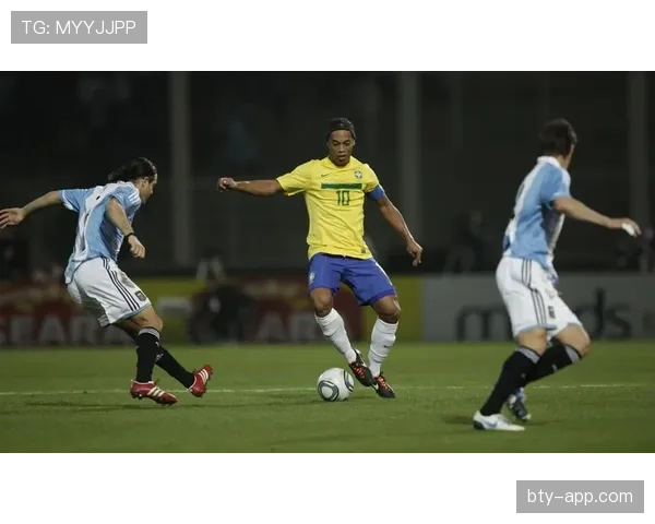 维尔茨与京多安的中场战术适配性差异：进攻组织与节奏控制的角色断层